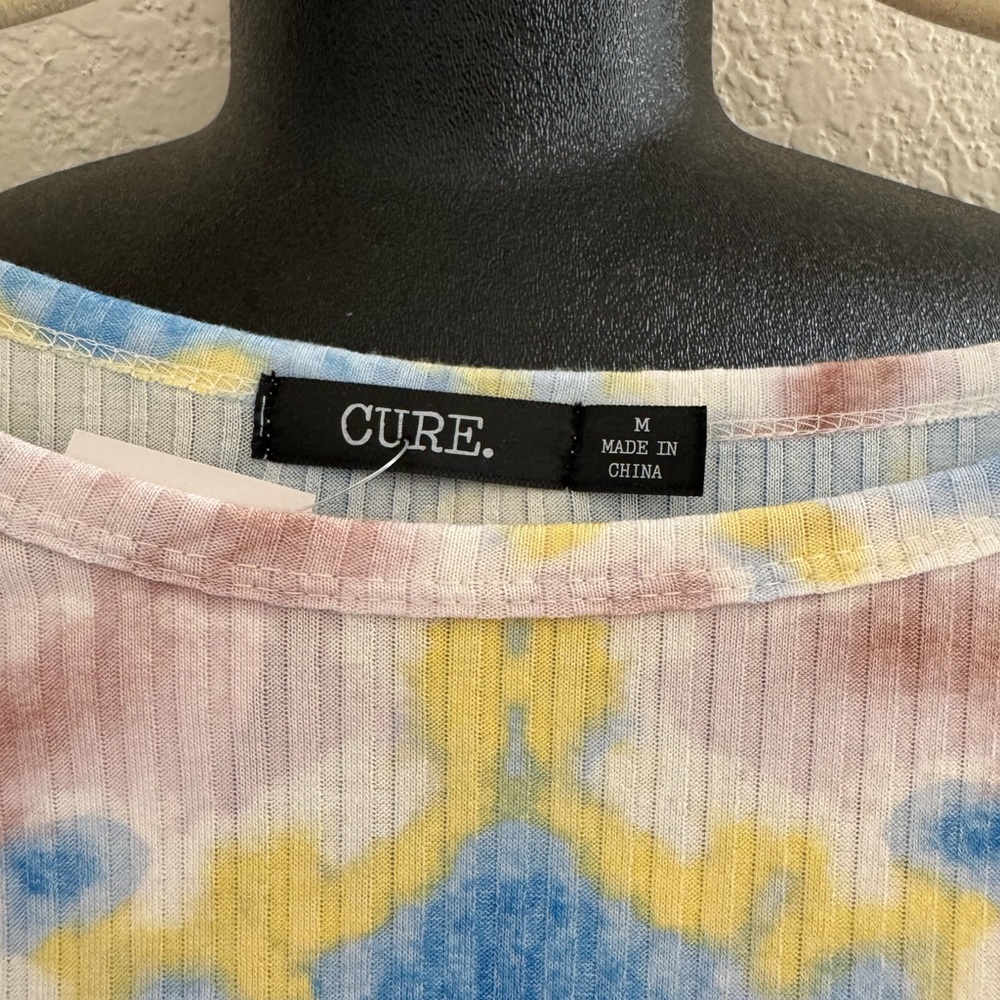 CURVE Tie-Dye Short Sleeve Top - Blue, Pink, Yellow - Picture 5 of 6